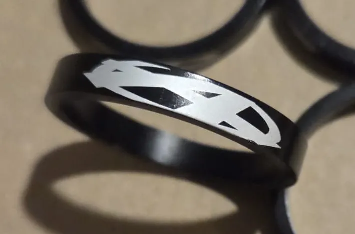 10 Stuurverhoger ringen Ø28mm breedte 2mm, diepte 5mm zwart