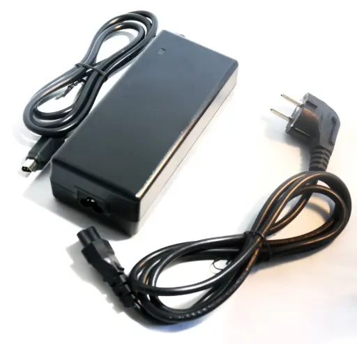 [PHYLIONSF06SJOY48V] Phylion Lader voor Phylion fietsaccu SF-06S Joycube (48V)